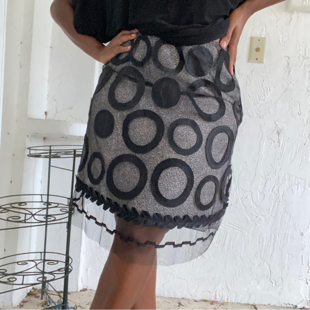 Maggy London Black White Patterned Sheer Top Layer Knee Length Skirt!